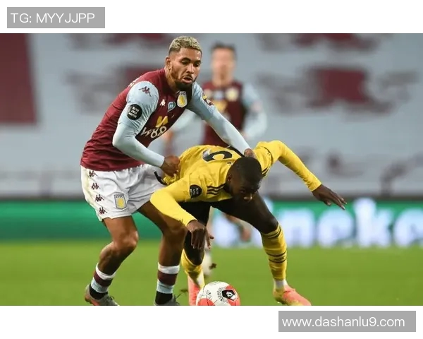 聚焦和平精英RNG战队灵活性策略解析与战术应用探讨